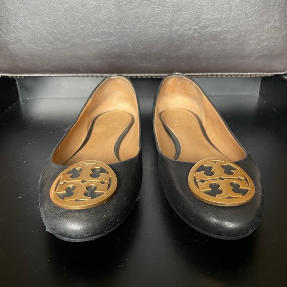 Tory Burch black leather flats size 5 - Picture 2 of 5